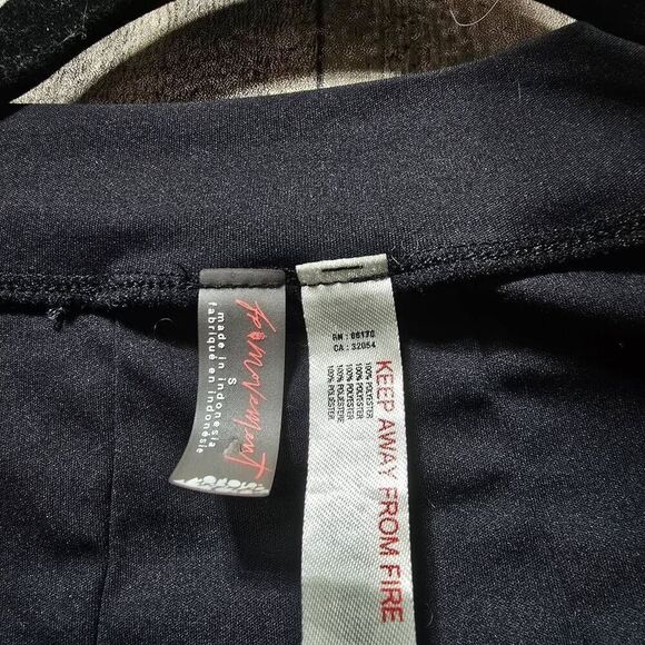 Free People FP Movement Black Twist Crop Top - Picture 5 of 5